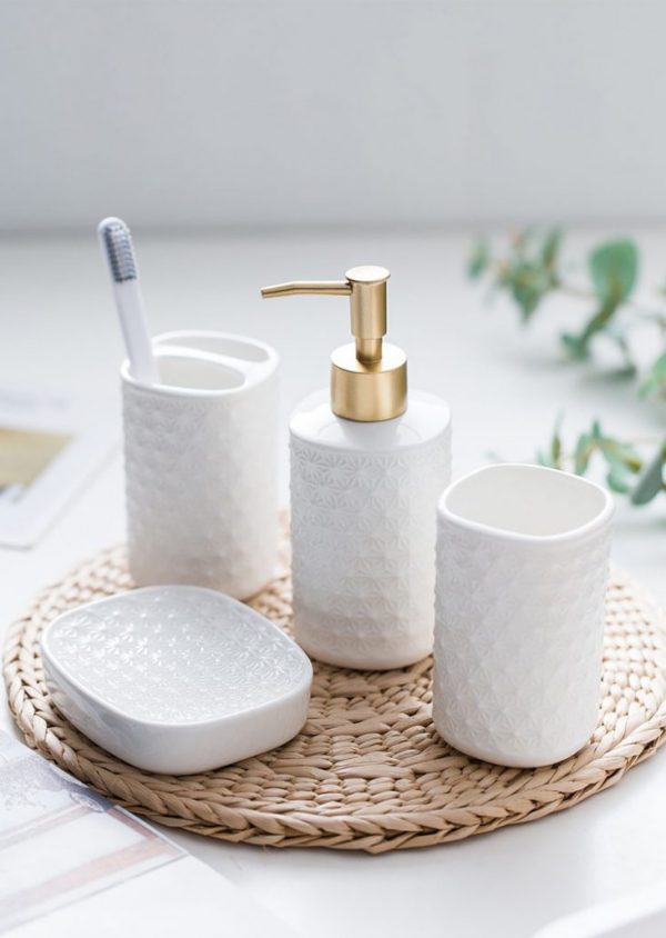 ceramic bathroom accessories