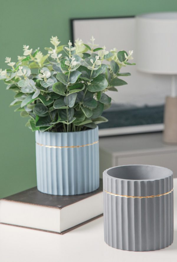 Light blue and light grey flower pots