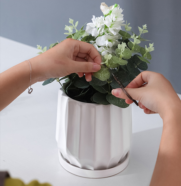 White modern popular flower pot